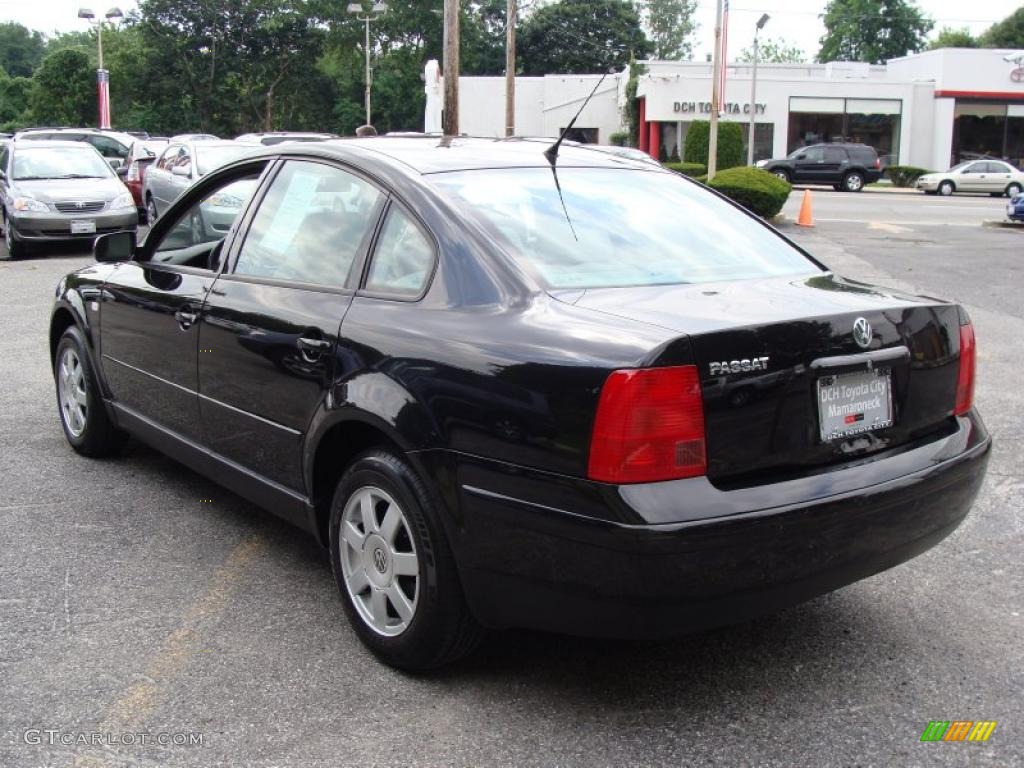 2000 Passat GLS 1.8T Sedan - Black Magic / Grey photo #5