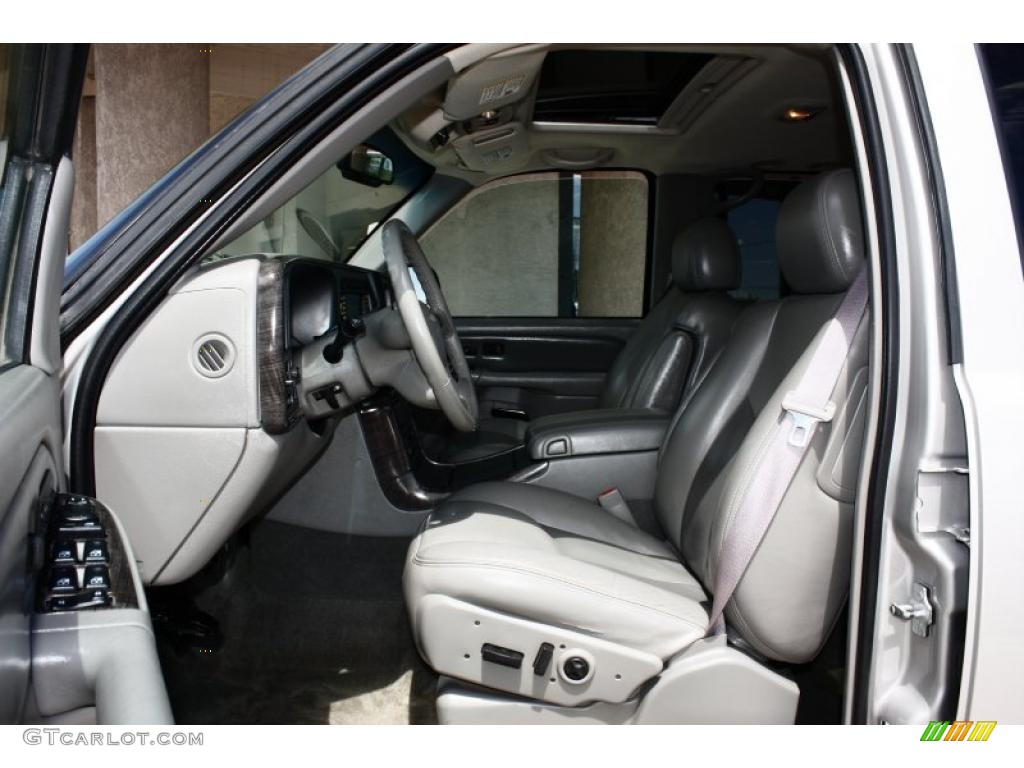 2004 Yukon Denali AWD - Silver Birch Metallic / Stone Gray photo #6