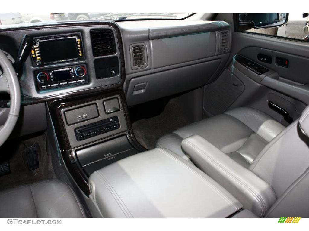 2004 Yukon Denali AWD - Silver Birch Metallic / Stone Gray photo #12