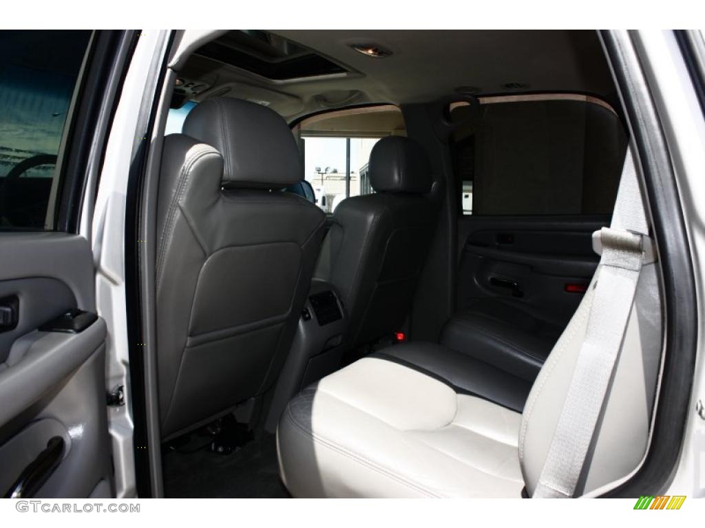 2004 Yukon Denali AWD - Silver Birch Metallic / Stone Gray photo #16