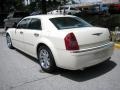 Cool Vanilla - 300 C HEMI Photo No. 2