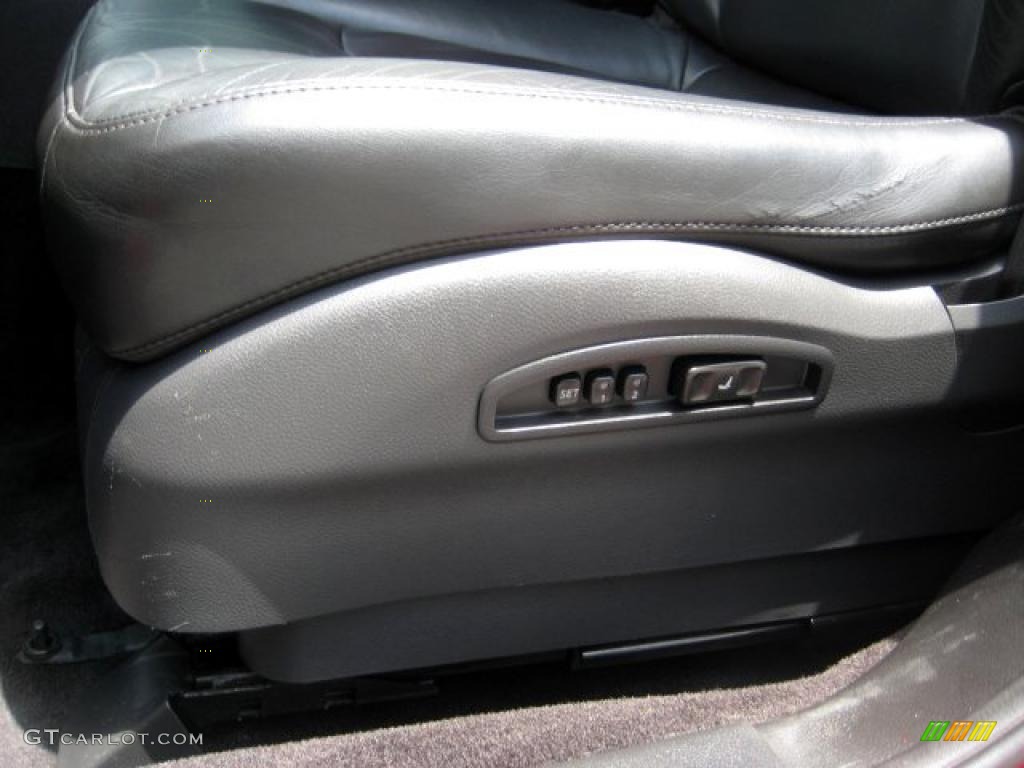 2004 FX 35 AWD - Laser Red / Black photo #20