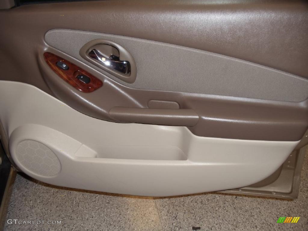 2006 Malibu LT Sedan - Sandstone Metallic / Cashmere Beige photo #29