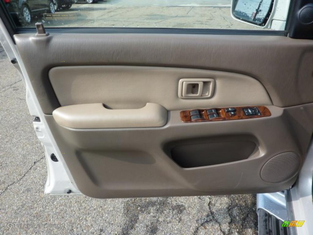 1999 4Runner Limited 4x4 - Millennium Silver Metallic / Oak photo #12