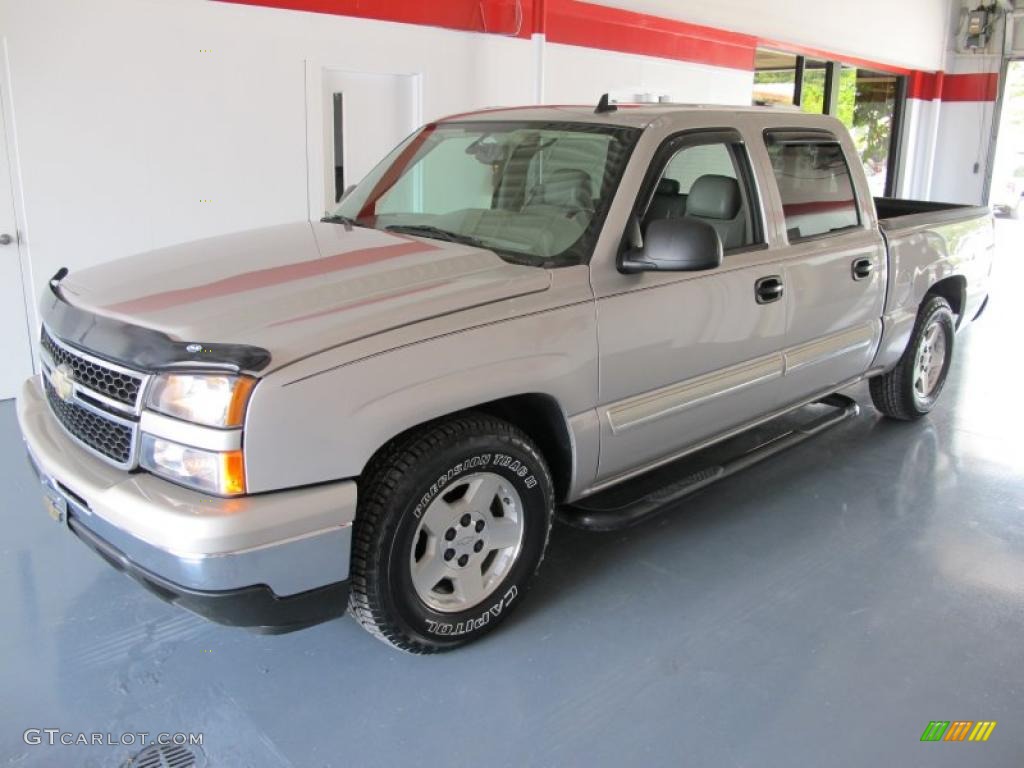 2006 Silverado 1500 LT Crew Cab - Silver Birch Metallic / Medium Gray photo #3