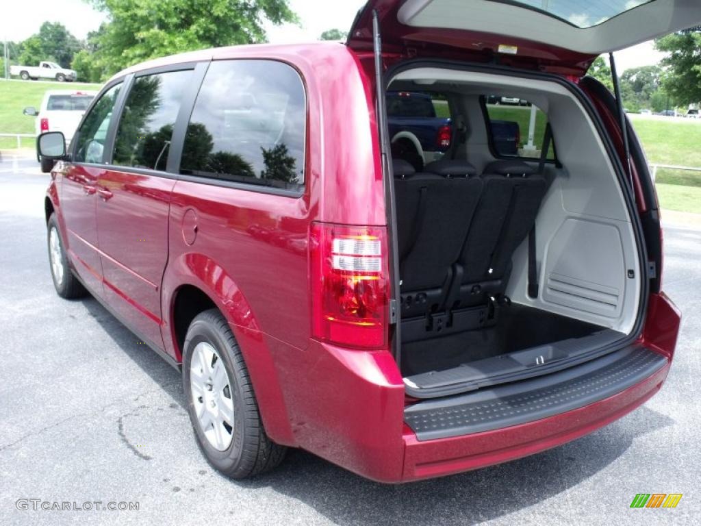 2010 Grand Caravan SE - Deep Cherry Red Crystal Pearl / Dark Slate Gray/Light Shale photo #8