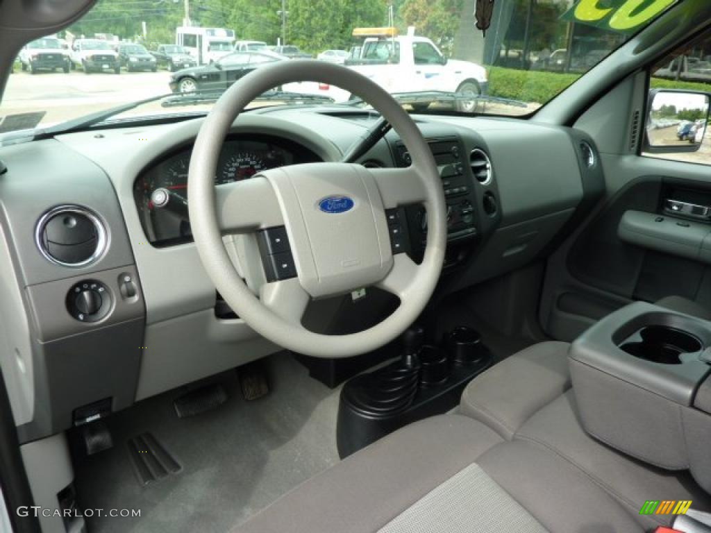 2005 F150 XLT SuperCab 4x4 - Oxford White / Medium Flint/Dark Flint Grey photo #11