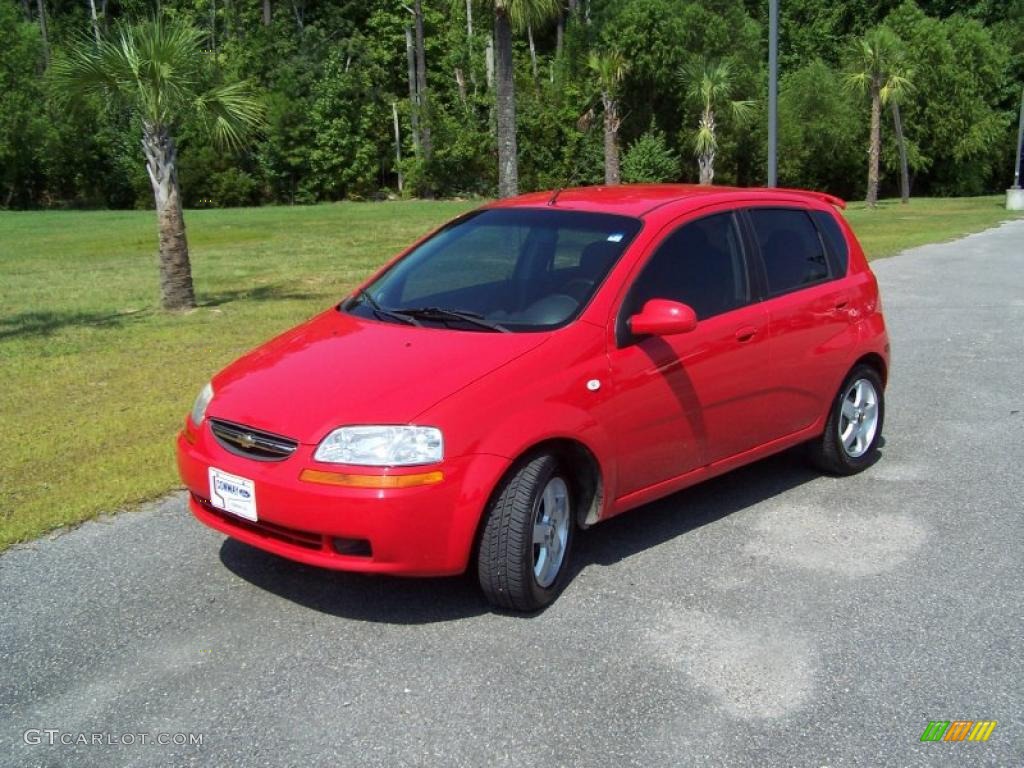 2006 Aveo LT Hatchback - Victory Red / Charcoal photo #1