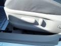 Super White - Camry SE Photo No. 22