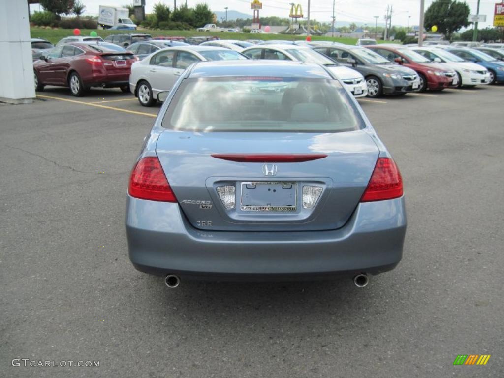 2007 Accord SE V6 Sedan - Cool Blue Metallic / Gray photo #4