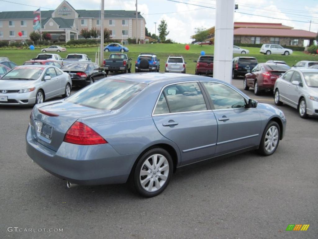 2007 Accord SE V6 Sedan - Cool Blue Metallic / Gray photo #5