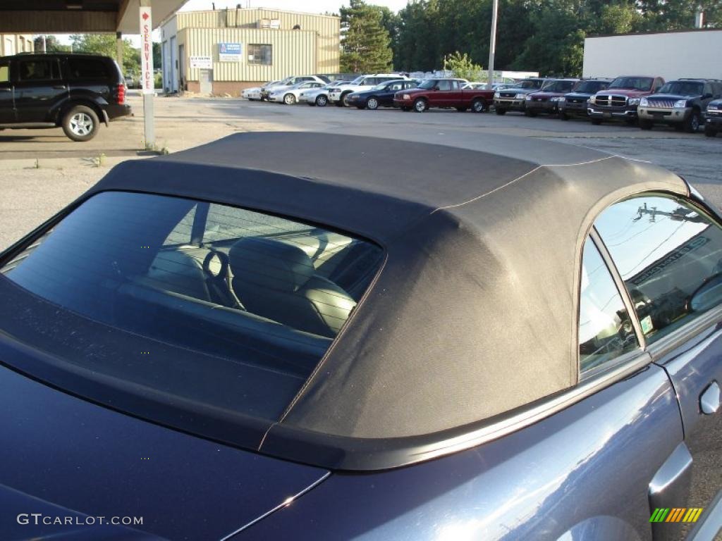2001 Mustang GT Convertible - True Blue Metallic / Medium Graphite photo #36
