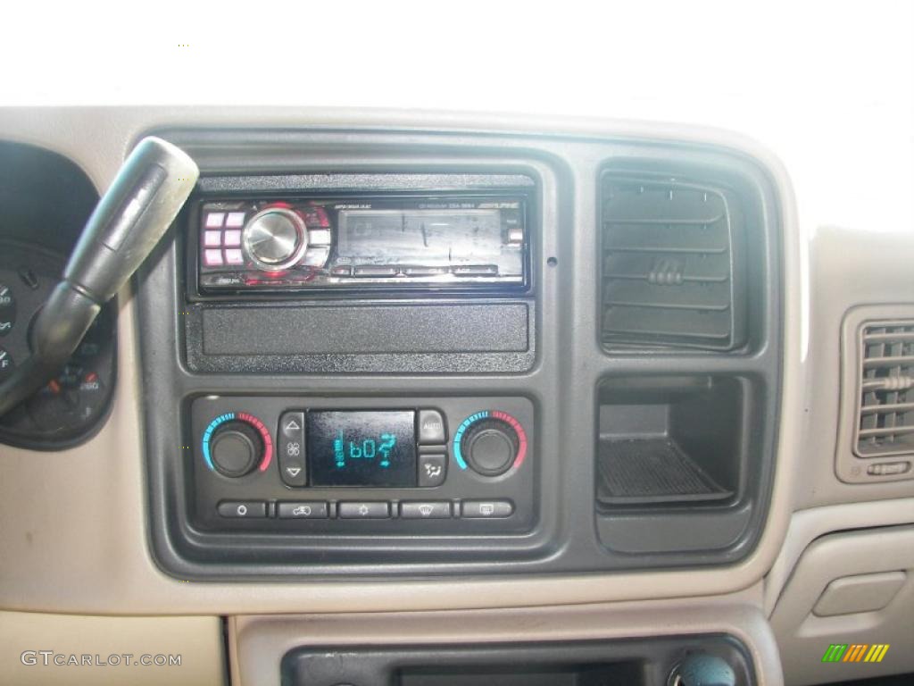 2003 Suburban 1500 LT 4x4 - Black / Tan/Neutral photo #16