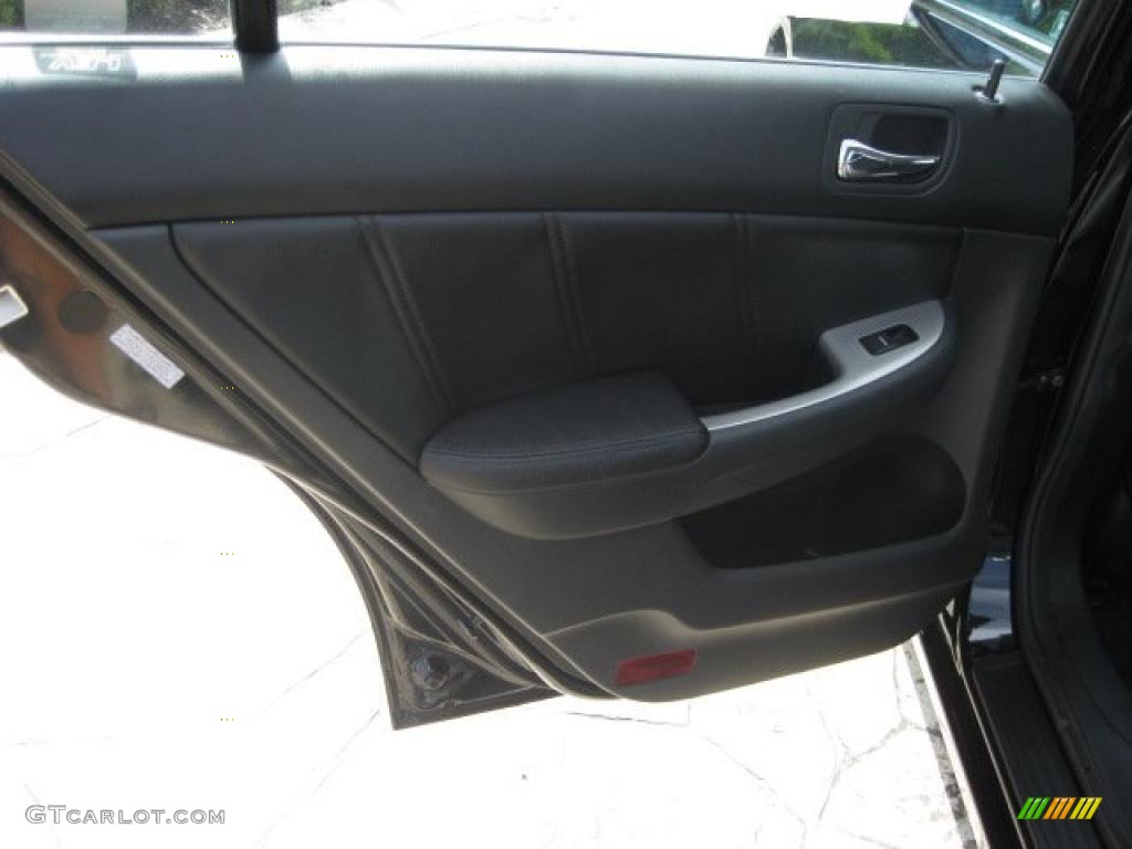2007 Accord EX Sedan - Nighthawk Black Pearl / Black photo #19