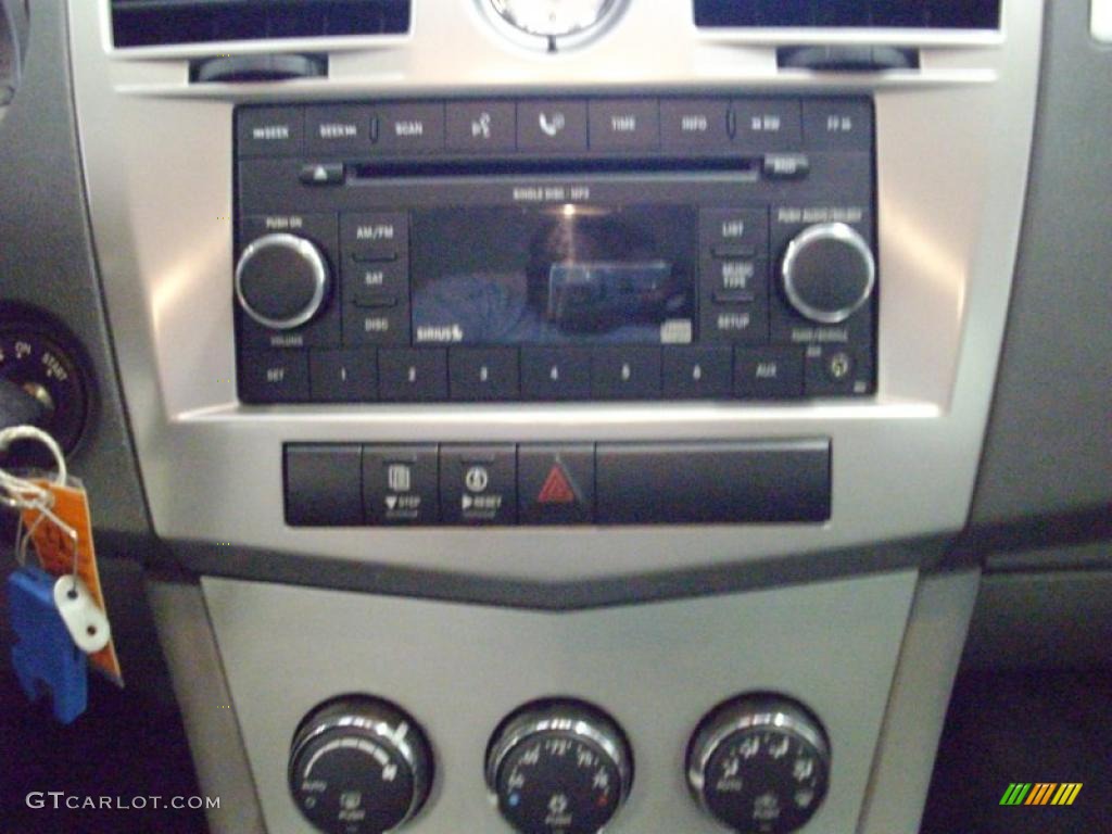 2007 Sebring Limited Sedan - Brilliant Black Crystal Pearl / Dark Slate Gray/Light Slate Gray photo #9
