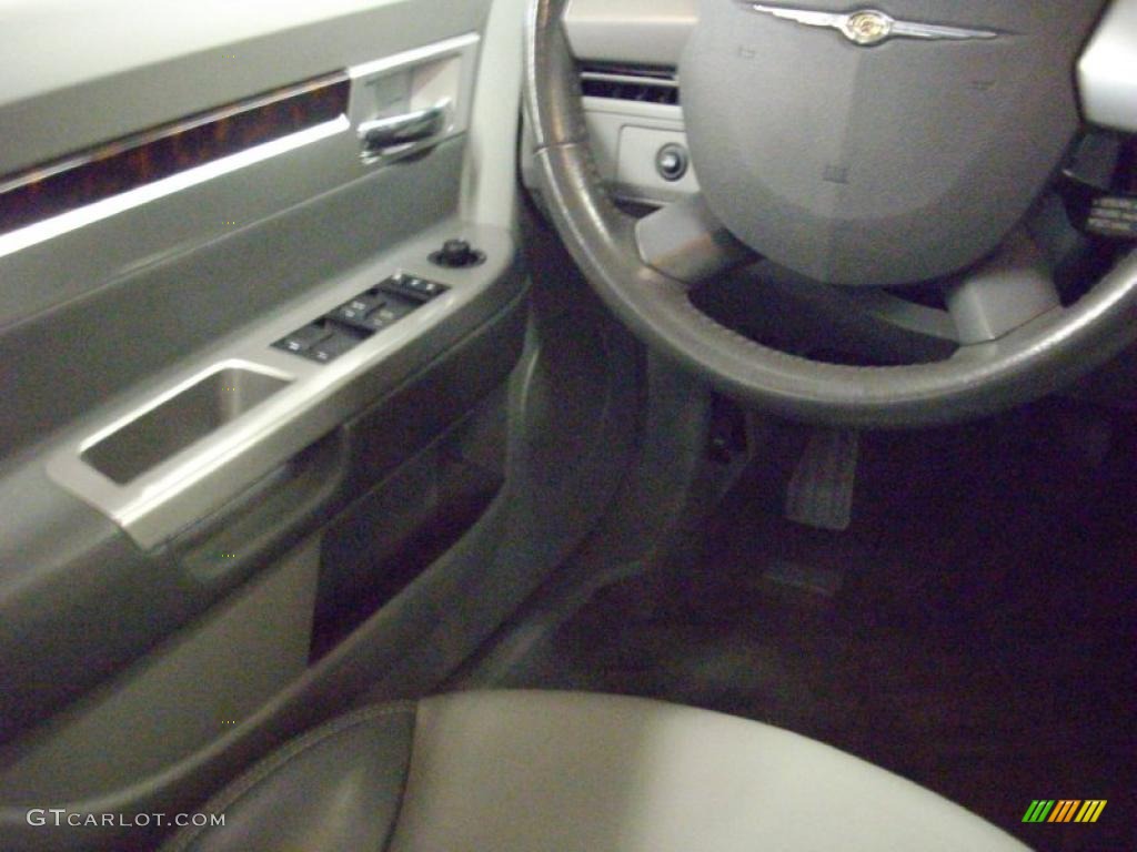 2007 Sebring Limited Sedan - Brilliant Black Crystal Pearl / Dark Slate Gray/Light Slate Gray photo #11