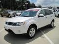 Diamond White Pearl 2007 Mitsubishi Outlander ES