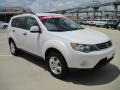 Diamond White Pearl - Outlander ES Photo No. 2