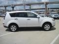 Diamond White Pearl - Outlander ES Photo No. 4