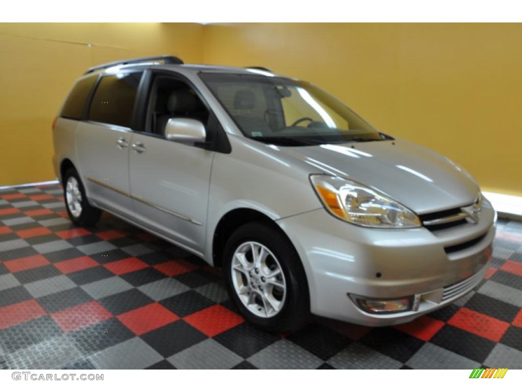 2004 Sienna XLE Limited AWD - Silver Shadow Pearl / Stone Gray photo #1