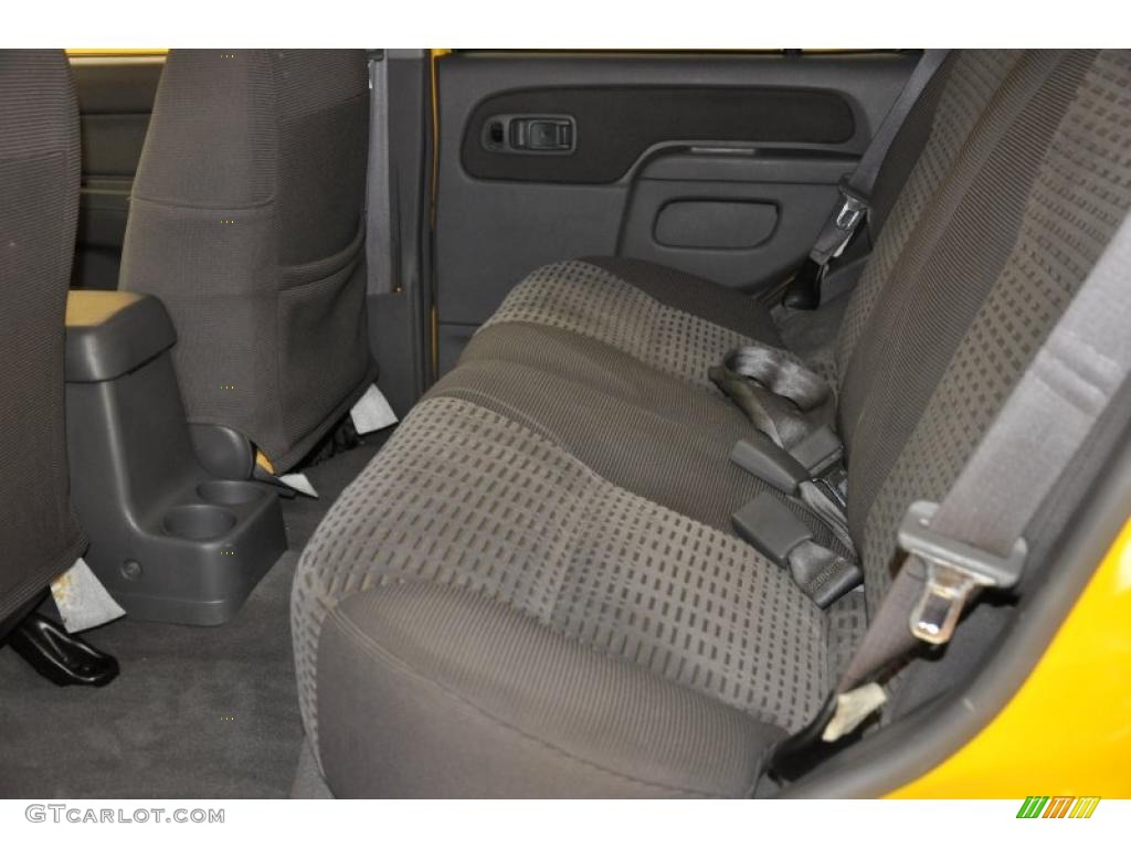 2001 Xterra SE V6 4x4 - Solar Yellow / Dusk Gray photo #13