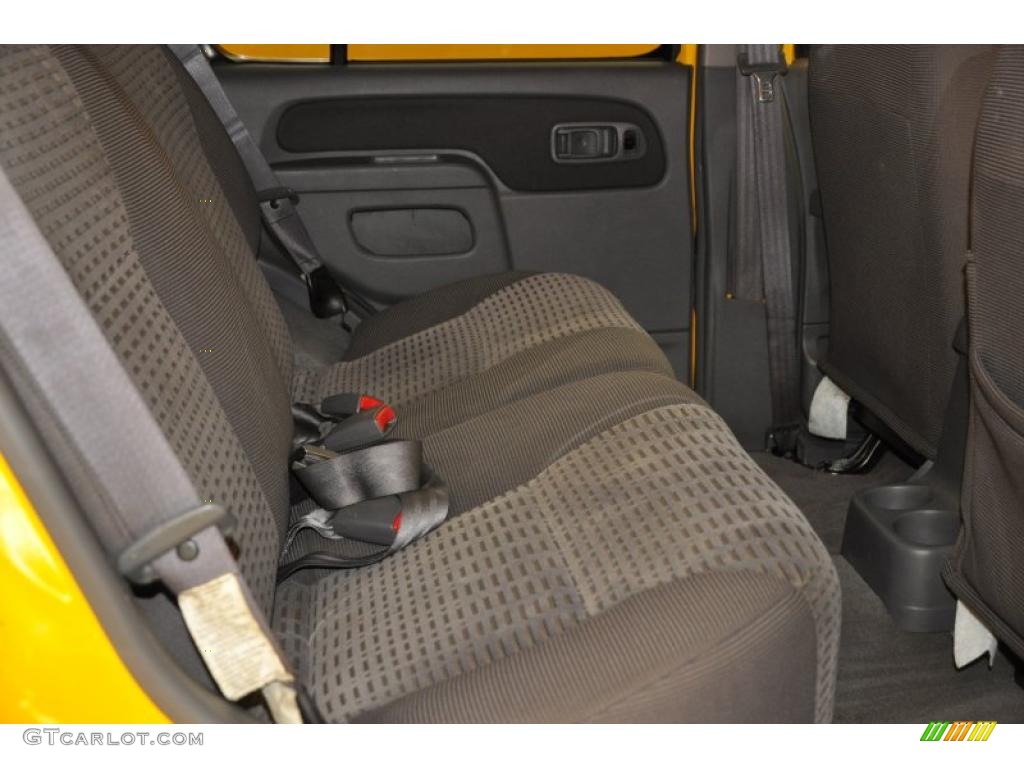 2001 Xterra SE V6 4x4 - Solar Yellow / Dusk Gray photo #15