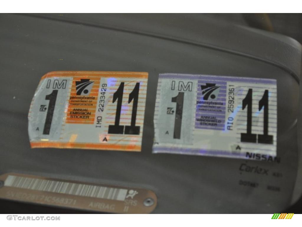 2001 Xterra SE V6 4x4 - Solar Yellow / Dusk Gray photo #21