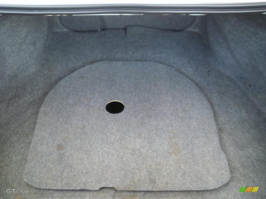 2004 Impala LS - White / Neutral Beige photo #23