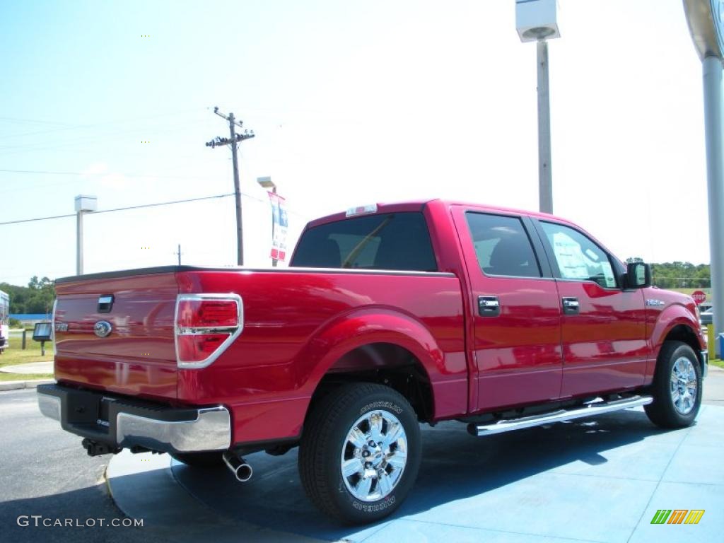 2010 F150 XLT SuperCrew - Red Candy Metallic / Medium Stone photo #3