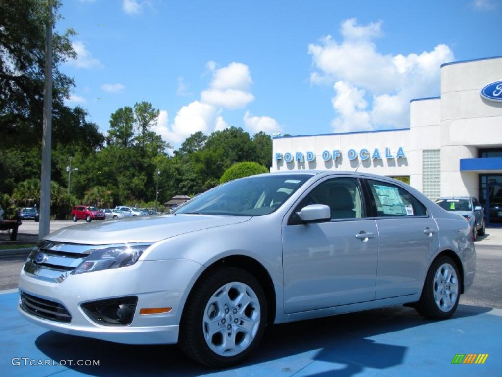2010 Fusion SE - Brilliant Silver Metallic / Medium Light Stone photo #1