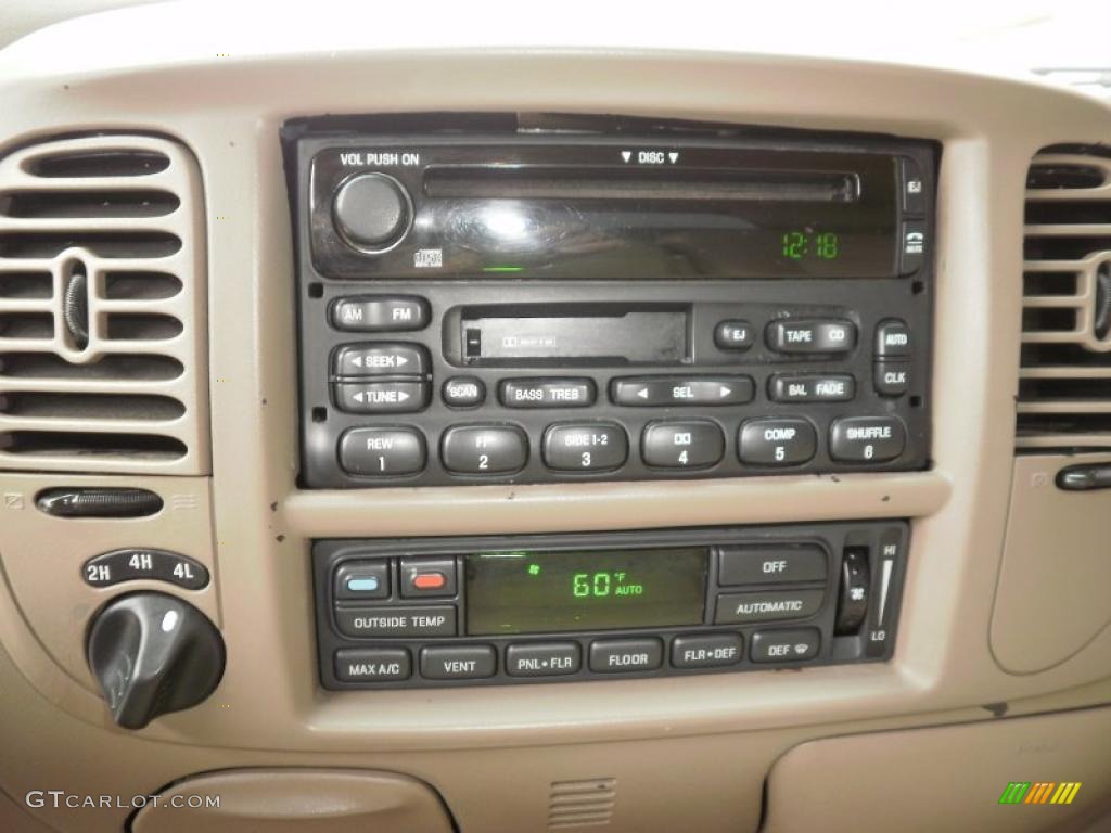 2003 F150 XLT SuperCrew 4x4 - Toreador Red Metallic / Medium Parchment Beige photo #18
