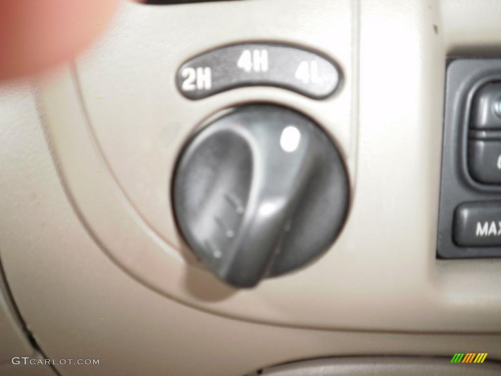 2003 F150 XLT SuperCrew 4x4 - Toreador Red Metallic / Medium Parchment Beige photo #20