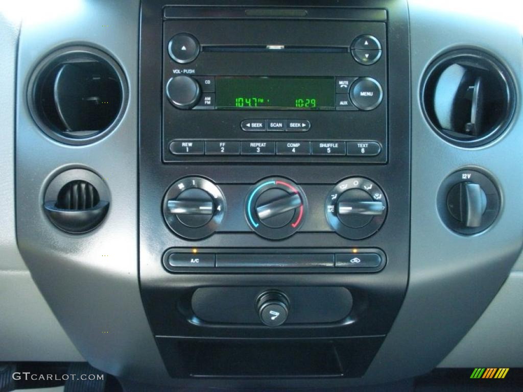 2005 F150 STX SuperCab 4x4 - Dark Shadow Grey Metallic / Medium Flint Grey photo #22