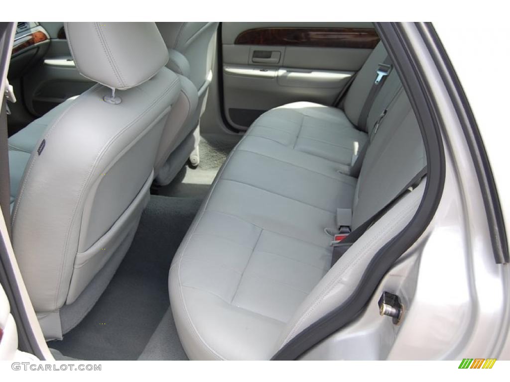 2004 Grand Marquis LS - Silver Birch Metallic / Light Flint photo #6