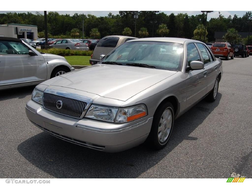 2004 Grand Marquis LS - Silver Birch Metallic / Light Flint photo #11