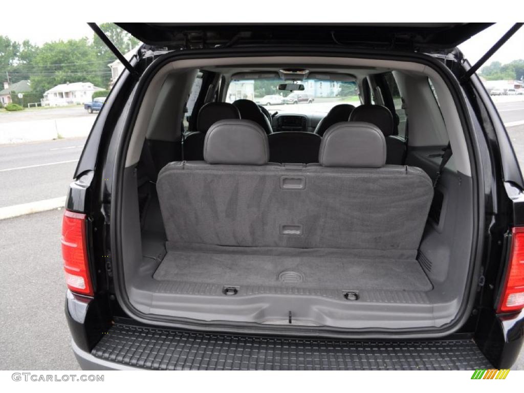 2002 Explorer XLT 4x4 - Black Clearcoat / Graphite photo #8