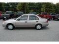 2000 Sandrift Metallic Toyota Corolla CE  photo #16