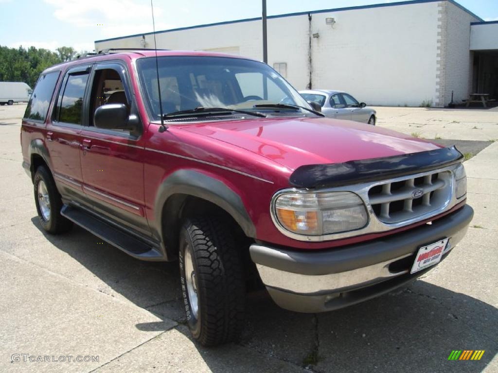 1996 Explorer XLT 4x4 - Electric Red Metallic / Beige photo #7