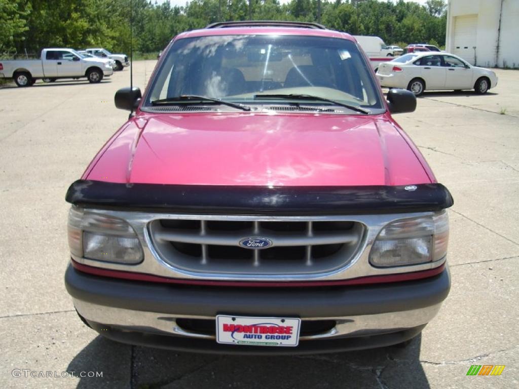 1996 Explorer XLT 4x4 - Electric Red Metallic / Beige photo #8