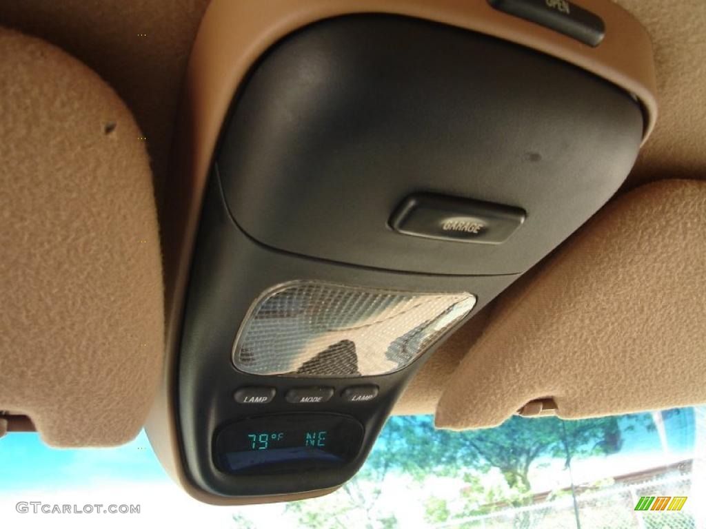 1996 Explorer XLT 4x4 - Electric Red Metallic / Beige photo #32