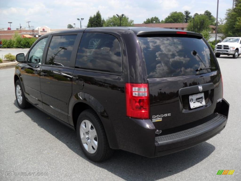 2010 Grand Caravan SE - Dark Cordovan Pearlcoat / Dark Slate Gray/Light Shale photo #2