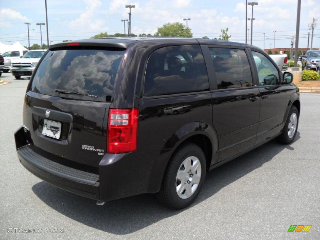 2010 Grand Caravan SE - Dark Cordovan Pearlcoat / Dark Slate Gray/Light Shale photo #4