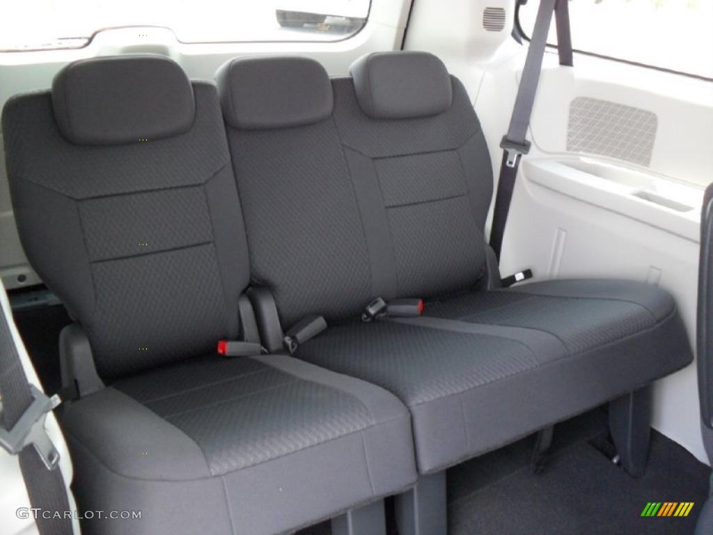 2010 Grand Caravan SE - Dark Cordovan Pearlcoat / Dark Slate Gray/Light Shale photo #17