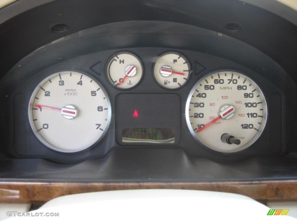 2005 Five Hundred Limited - Titanium Green Metallic / Pebble Beige photo #23