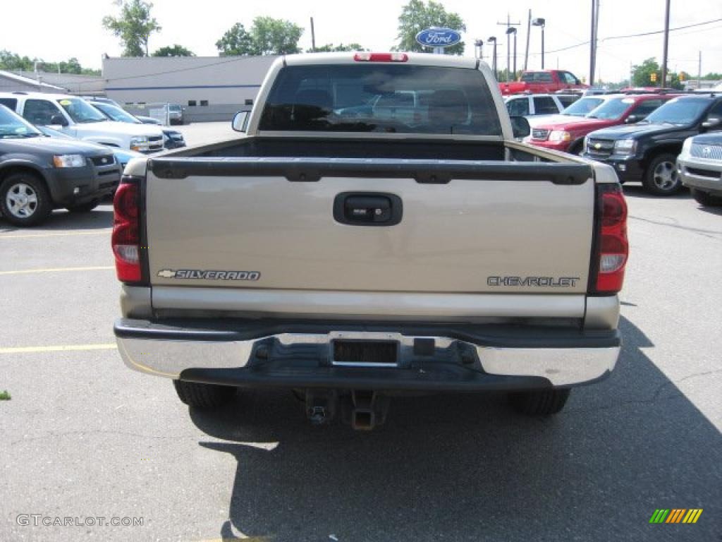 2004 Silverado 1500 Z71 Regular Cab 4x4 - Sandstone Metallic / Tan photo #7