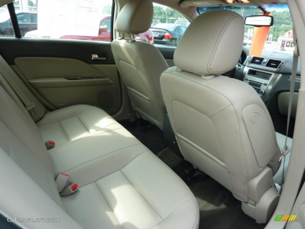 2010 Fusion SEL V6 - Brilliant Silver Metallic / Medium Light Stone photo #16