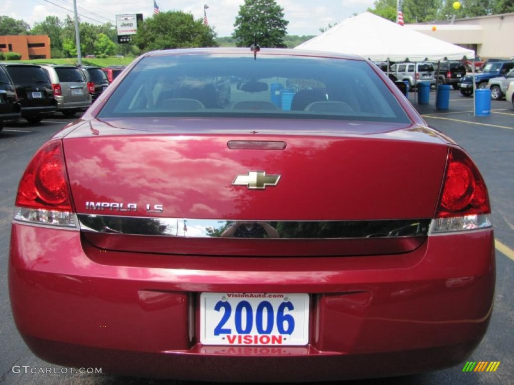 2006 Impala LS - Sport Red Metallic / Gray photo #16