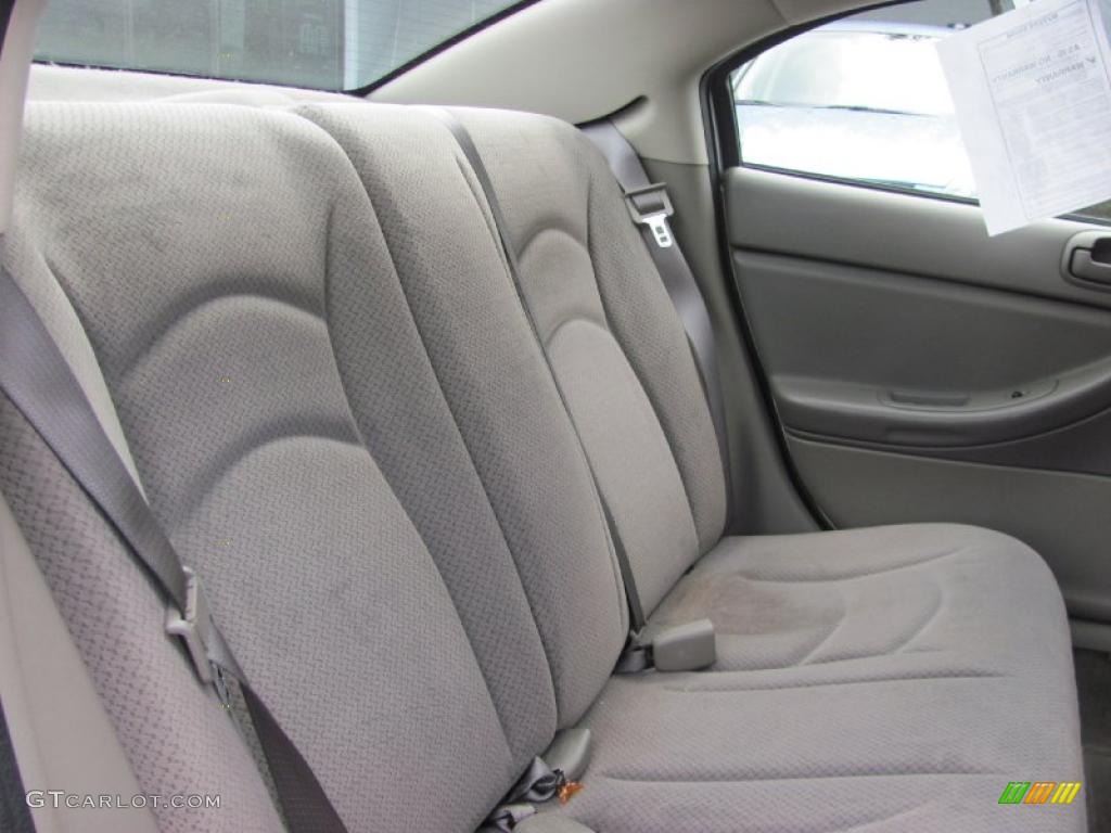 2004 Sebring LX Sedan - Bright Silver Metallic / Dark Slate Gray photo #8