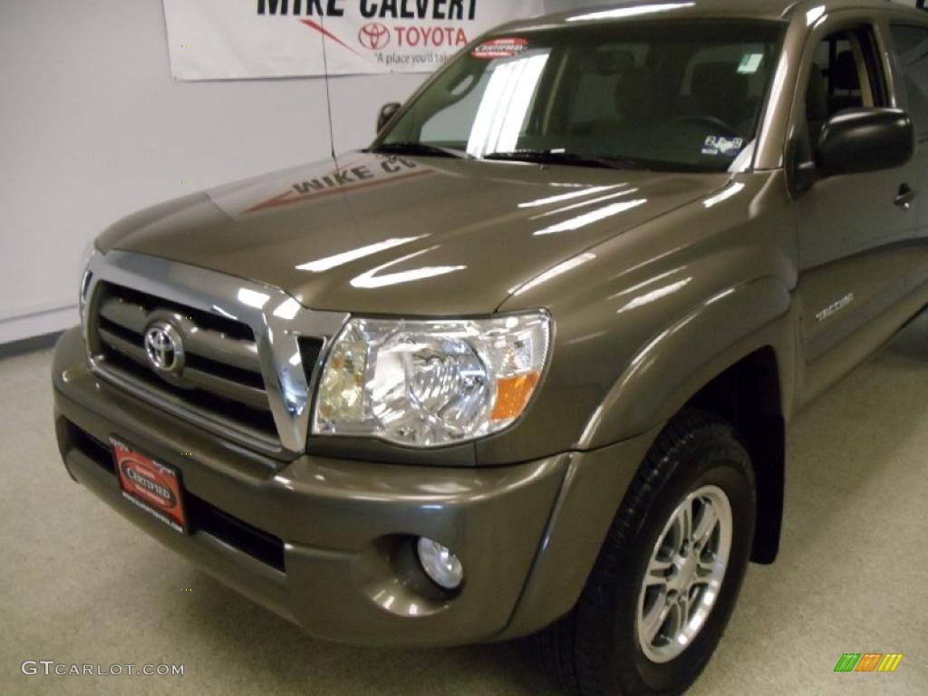 2010 Tacoma V6 SR5 PreRunner Double Cab - Pyrite Mica / Sand Beige photo #8