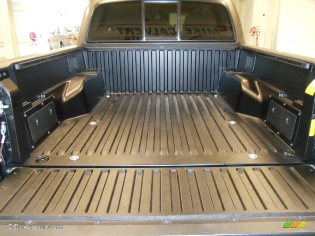 2010 Tacoma V6 SR5 PreRunner Double Cab - Pyrite Mica / Sand Beige photo #24